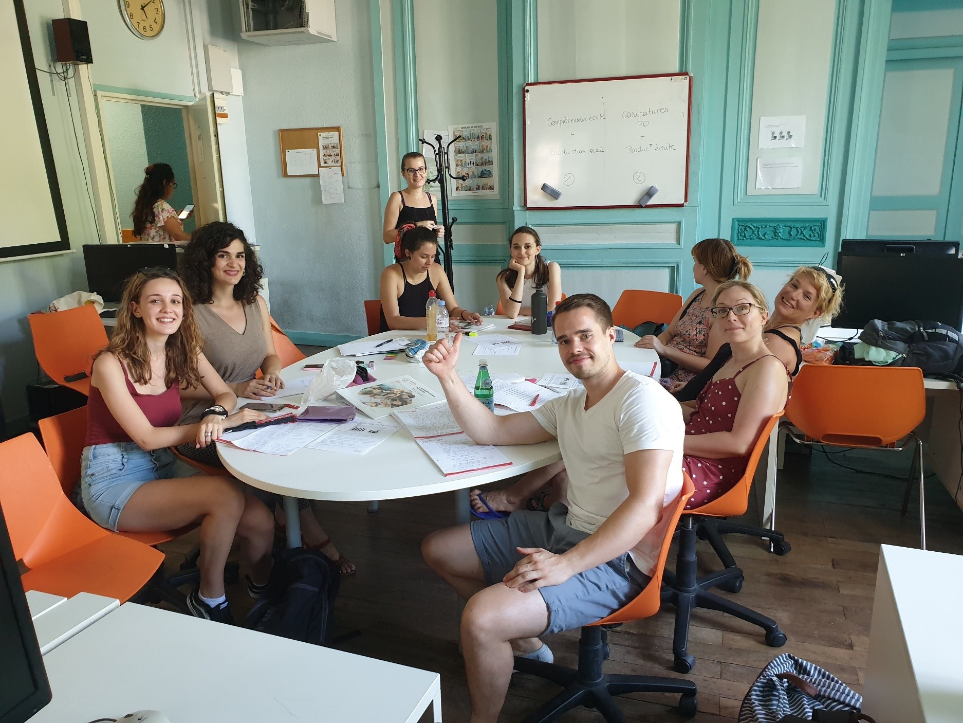 kuva opiskeluryhmästä